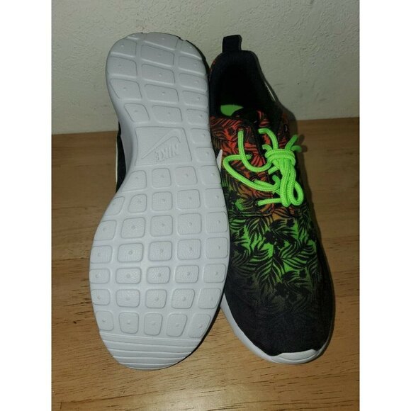 Nike RosheRun Running Shoes Size 6.5Y 677782-800 Black Green Lace Up - Picture 4 of 5